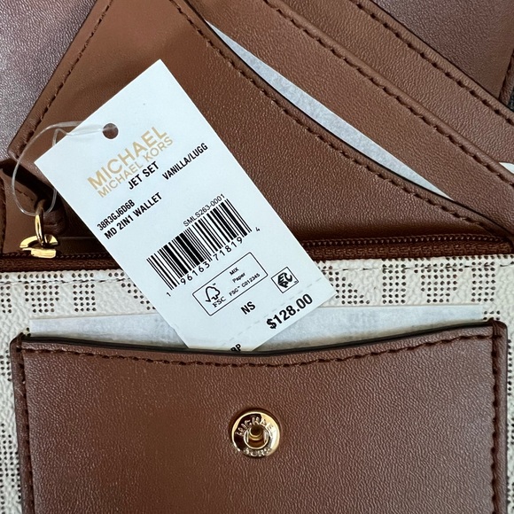 NWT MICHAEL KORS LEATHER JET SET CHARM MEDIUM 2 IN 1 WALLET - Picture 5 of 8